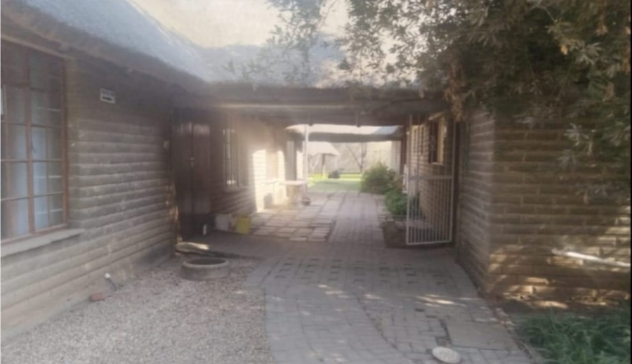 To Let Commercial Property for Rent in Quaggafontein Free State